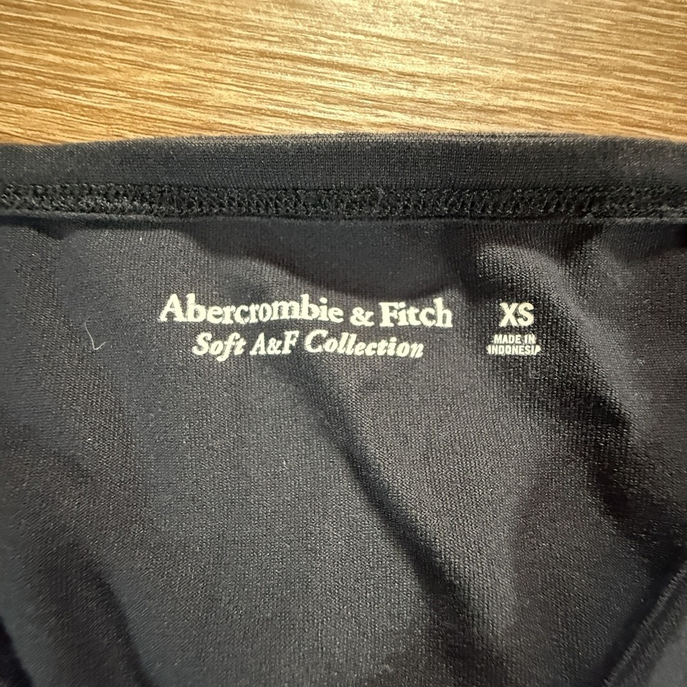 Abercrombie & Fitch Bodysuit Women XS Black Long Sleeve Ruched Cutout Minimalist - Picture 3 of 10